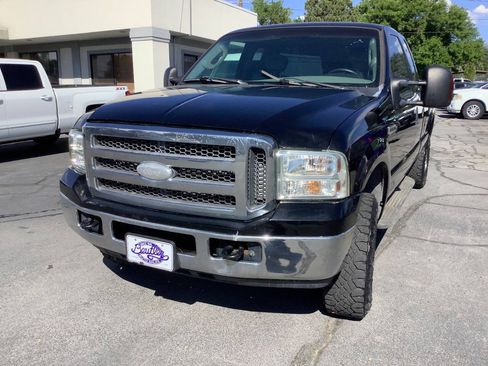 Used 2005 Ford F250 XLT AWD/4WD image 5