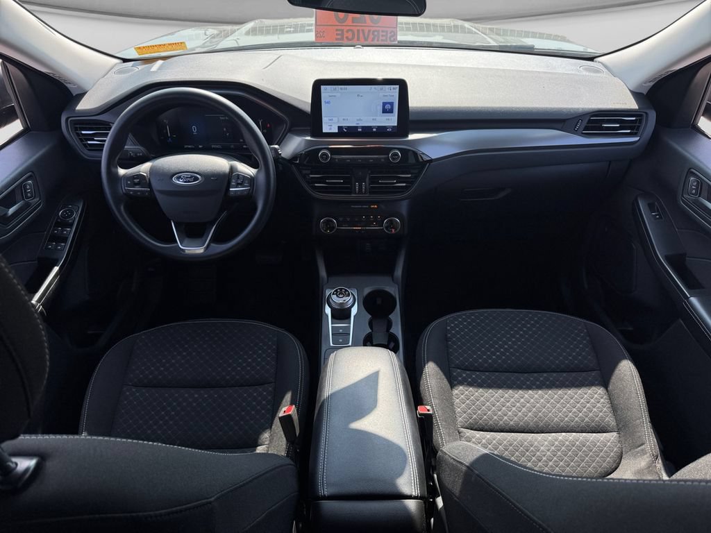 Used 2025 Ford Escape Active AWD/4WD image 9