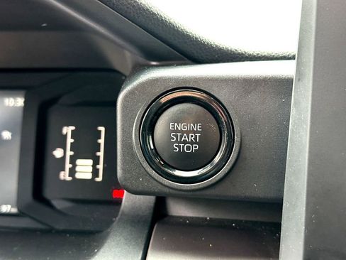 Certified 2025 Toyota Tacoma SR5 w/ SR5 Upgrade Package AWD/4WD image 10