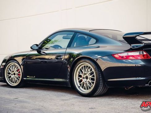 Used 2006 Porsche 911 Carrera S RWD image 55