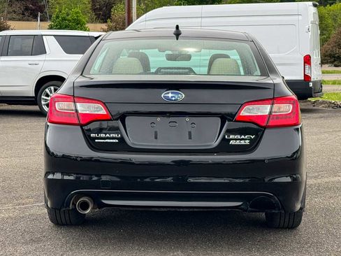 Used 2017 Subaru Legacy 2.5i Limited AWD/4WD image 4