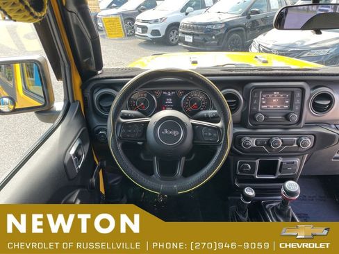 Used 2021 Jeep Wrangler Sport AWD/4WD image 19