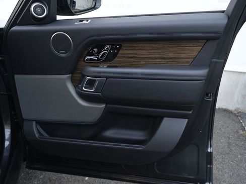 Used 2018 Land Rover Range Rover Supercharged image 36