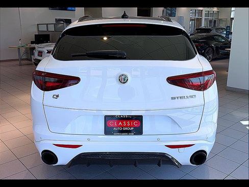 Used 2023 Alfa Romeo Stelvio Veloce AWD/4WD image 7