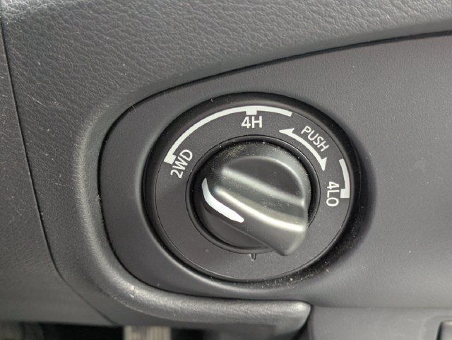 Used 2022 Nissan Frontier SV w/ Technology Package AWD/4WD image 29