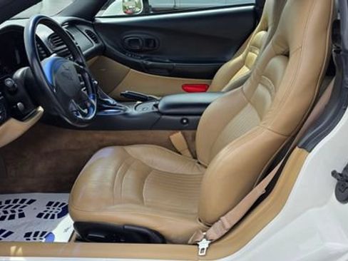 Used 2002 Chevrolet Corvette Convertible w/ Preferred Equipment Group2 RWD image 8