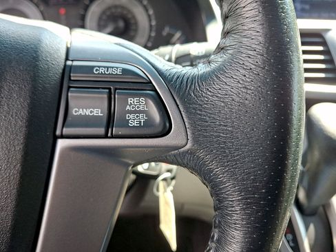 Used 2012 Honda Odyssey EX-L image 18