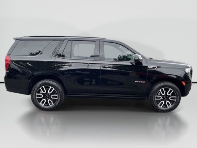 Used 2024 GMC Yukon AT4 AWD/4WD image 9