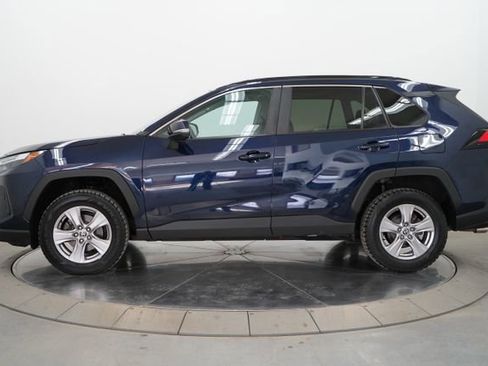 Used 2023 Toyota RAV4 XLE w/ Convenience Package image 4