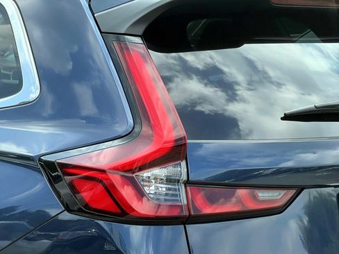 Used 2025 Honda CR-V EX-L image 8
