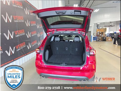 Used 2024 Ford Escape ST-Line w/ Tech Pack #1 AWD/4WD image 7
