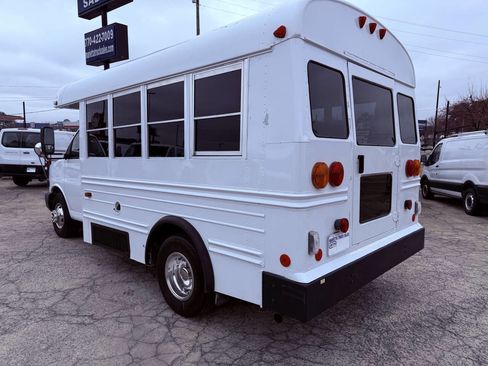 Used 2006 Chevrolet Express 3500 3500 2dr Commercial/Cutaway/Ch w/ School Bus Package image 4