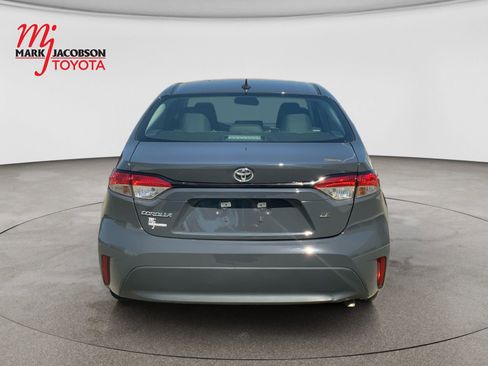 Used 2024 Toyota Corolla LE FWD image 6