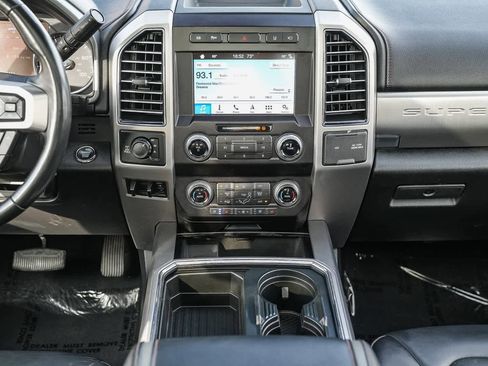 Used 2019 Ford F350 Platinum w/ Platinum Ultimate Package image 11