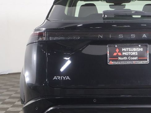 Used 2023 Nissan Ariya AWD image 16