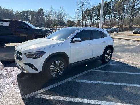 Used 2026 Mercedes-Benz GLA 250 4MATIC image 5