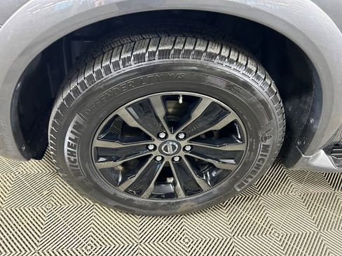 Used 2019 Nissan Armada Platinum w/ Captain's Chairs Package image 11