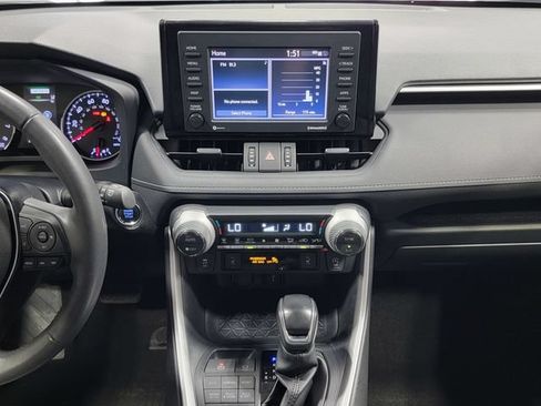 Used 2020 Toyota RAV4 XLE Premium AWD/4WD image 18