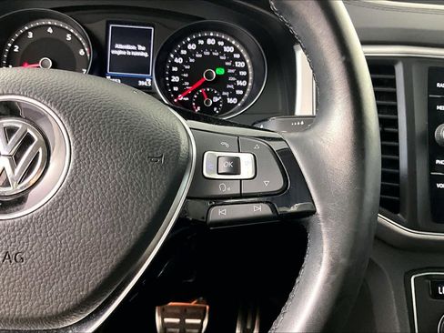 Used 2018 Volkswagen Atlas SE w/ R-Line Package FWD image 24