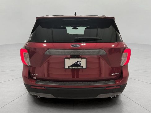 Used 2024 Ford Explorer XLT w/ Equipment Group 202A AWD/4WD image 25