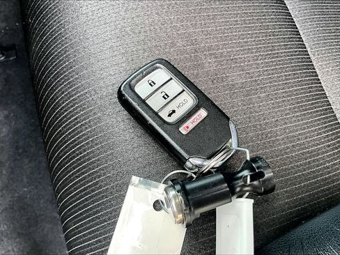 Used 2018 Honda Accord Sport image 15