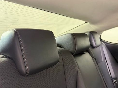 Used 2022 Lexus ES 300h w/ Premium Package image 30