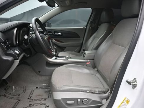 Used 2013 Chevrolet Malibu LT FWD image 13