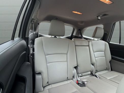 Used 2016 Honda Pilot EX-L image 28