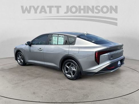 Used 2025 Kia K4 FWD image 3