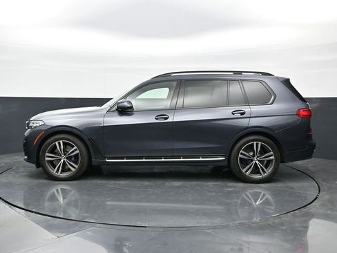 Used 2021 BMW X7 xDrive40i w/ M Sport Package AWD/4WD image 4