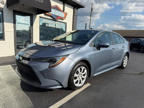 Used 2022 Toyota Corolla LE FWD image 4