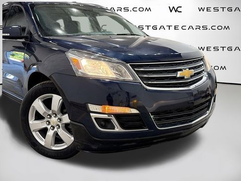Used 2016 Chevrolet Traverse LT w/ Style and Technology Package image 41