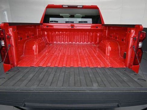 Used 2025 Chevrolet Silverado 1500 LT AWD/4WD image 32