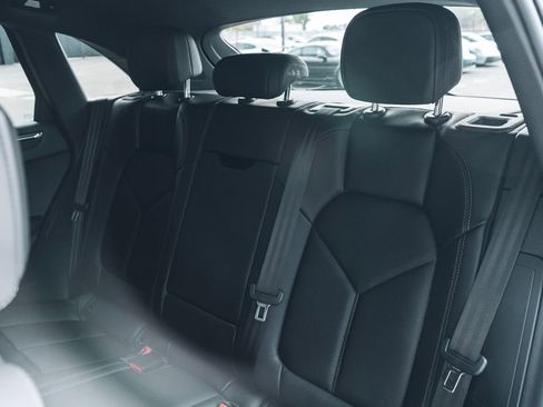 New 2026 Porsche Macan GTS image 27