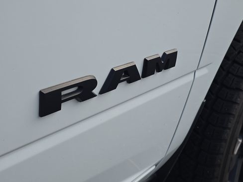 Used 2023 RAM 2500 Laramie w/ Night Edition AWD/4WD image 6