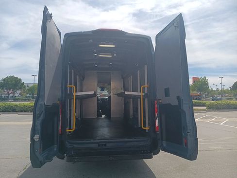 Used 2019 Ford Transit 250 Extended Length High Roof w/Sl image 10