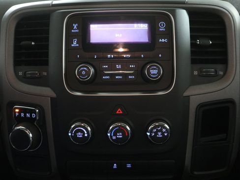 Used 2017 RAM 1500 Express image 22