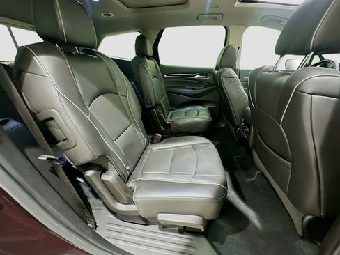 Used 2021 Buick Enclave Avenir w/ Avenir Technology Package FWD image 30