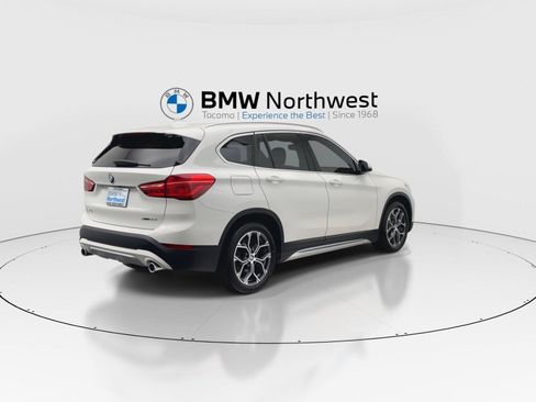 Used 2021 BMW X1 xDrive28i w/ Convenience Package AWD/4WD image 3