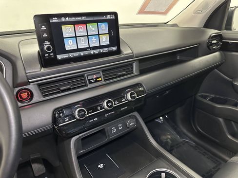 Certified 2023 Honda Pilot Touring image 28