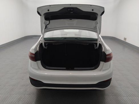 Used 2023 Volkswagen Jetta SE w/ Panoramic Sunroof Package FWD image 29