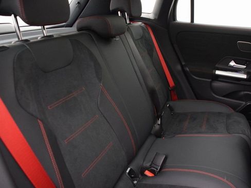 New 2026 Mercedes-Benz GLA 35 AMG 4MATIC image 18