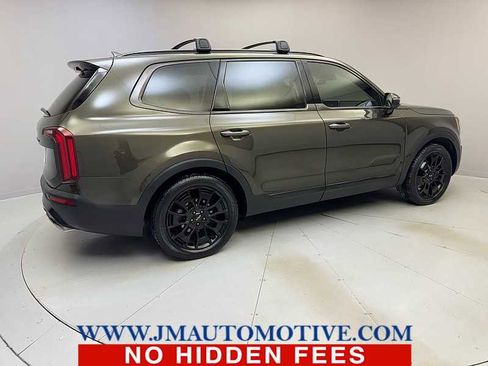 Used 2022 Kia Telluride SX w/ Nightfall Edition Package image 5