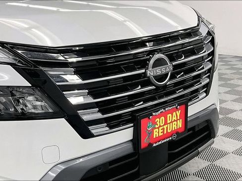 New 2025 Nissan Rogue SL w/ Tech Package image 15