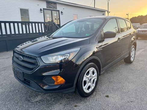 Used 2018 Ford Escape S FWD image 1