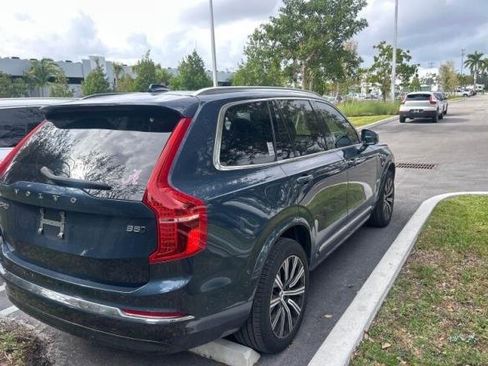 Used 2023 Volvo XC90 B5 Plus image 5