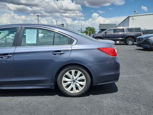 Used 2017 Subaru Legacy 2.5i Premium AWD/4WD image 8