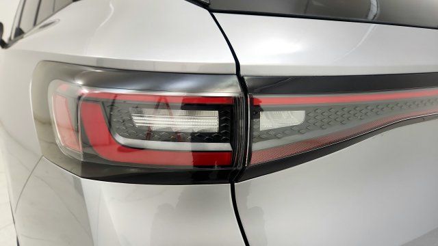 Used 2023 Volkswagen ID.4 S RWD image 27