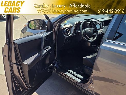 Used 2014 Toyota RAV4 XLE FWD image 41