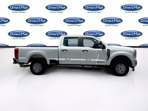 Used 2024 Ford F250 4x4 Crew Cab Super Duty image 8